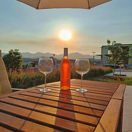 Gythio Mare Apt Mavrovoúnion